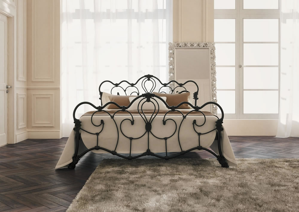 Кровать Dreamline Michelle (2 спинки) сталь-черный глянец с золочением 135х195